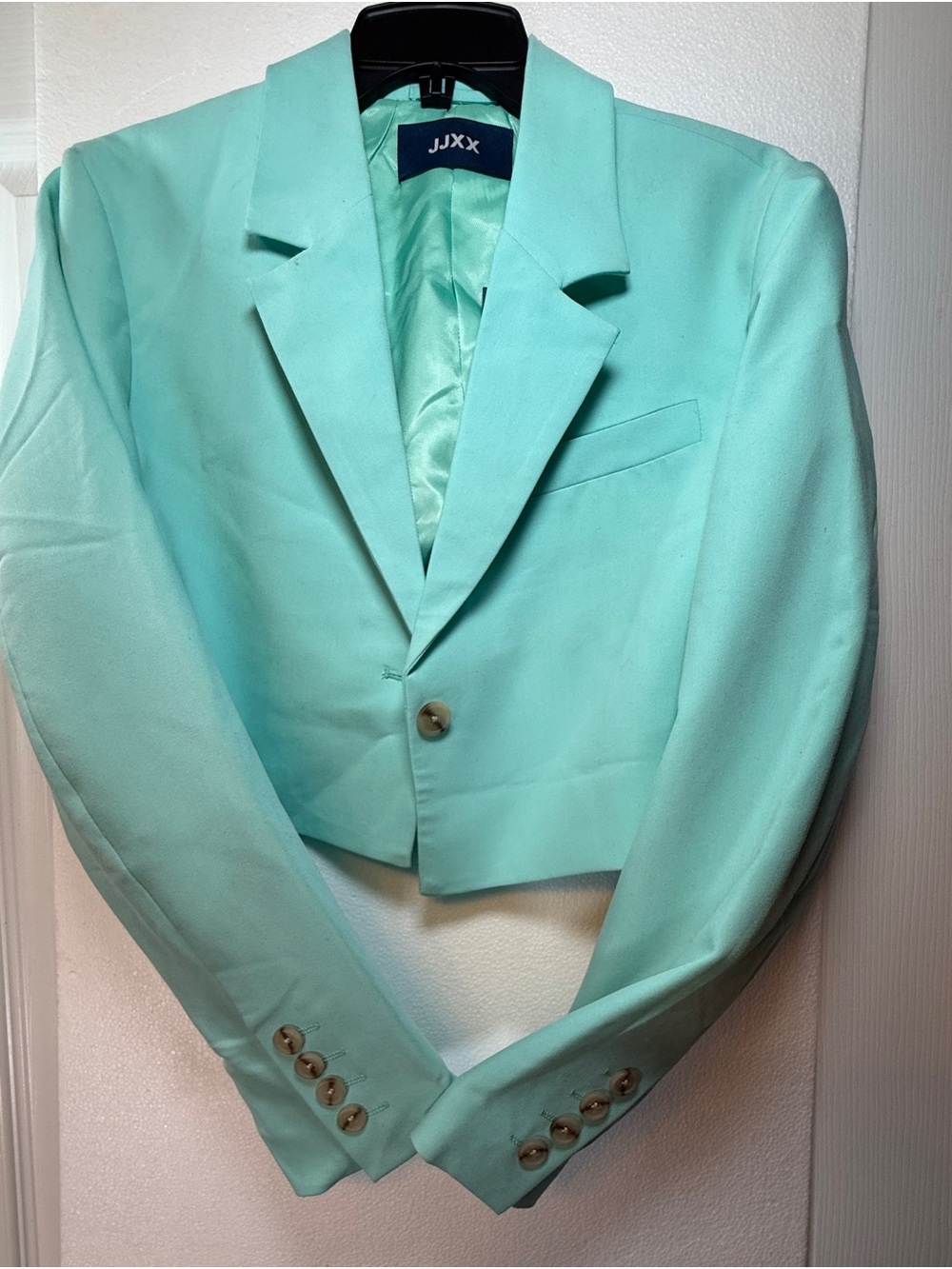 NWT Mint Cropped Tailored Blazer